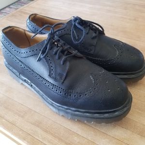 Dr. Martens Black Wingtip Oxford Shoes Size 10